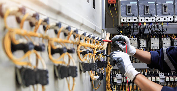 Professional Electrician technician working in Greenacres, CA